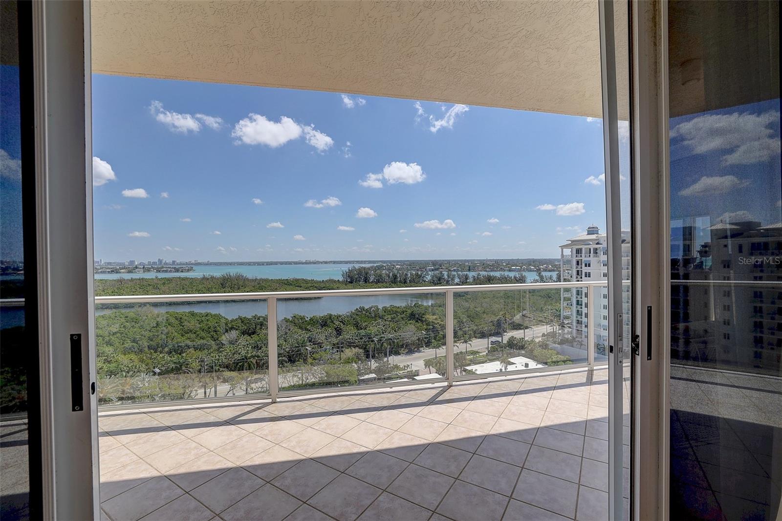 1800 BENJAMIN FRANKLIN DR #APH02, SARASOTA, FL, 34236