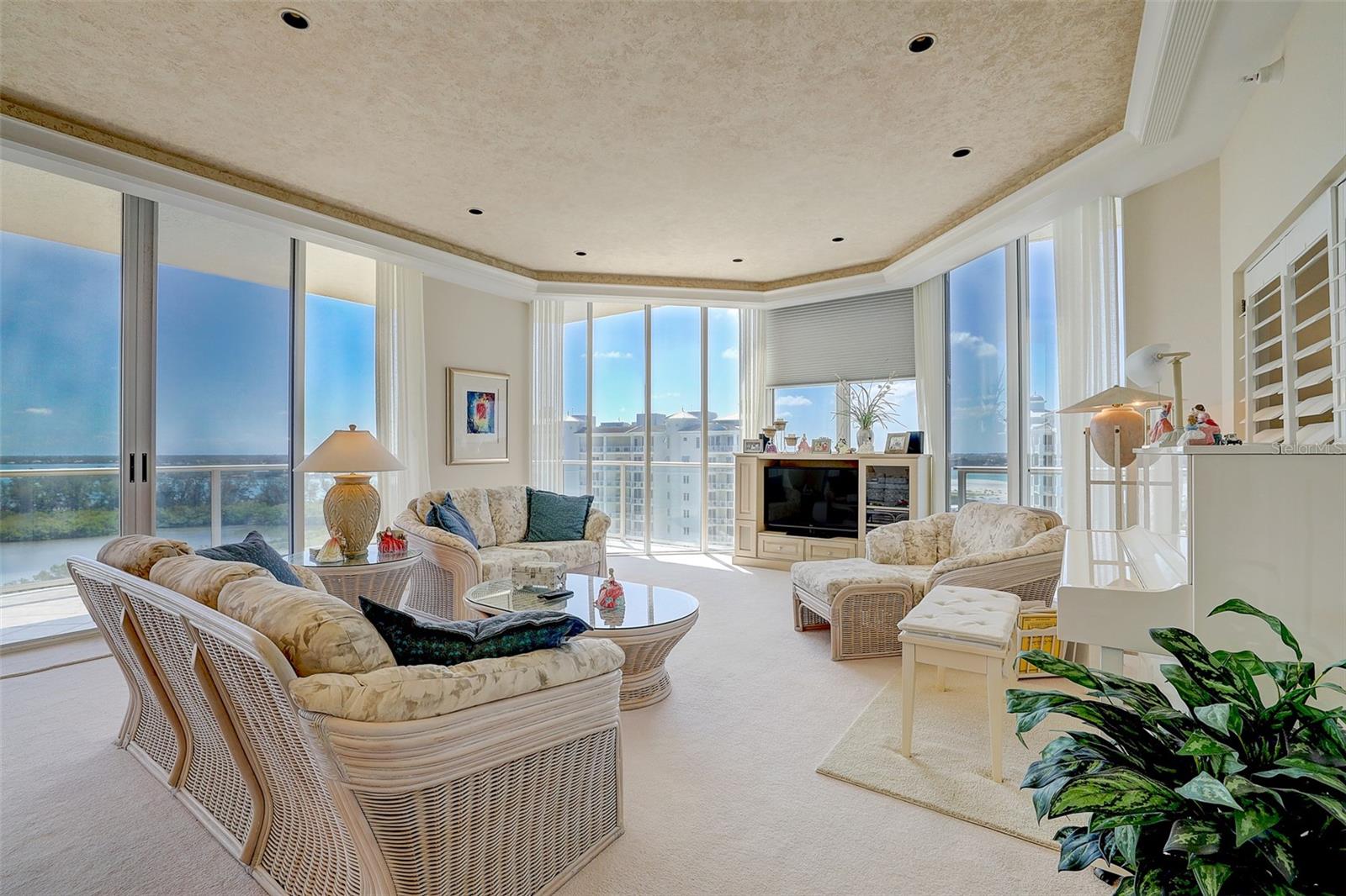 1800 BENJAMIN FRANKLIN DR #APH02, SARASOTA, FL, 34236