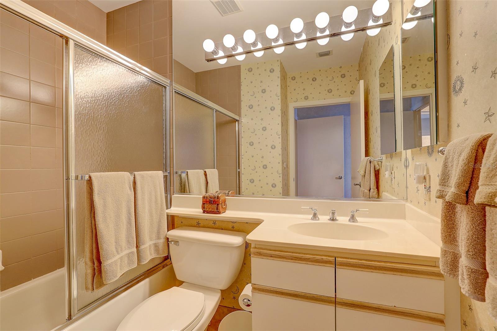 1800 BENJAMIN FRANKLIN DR #APH02, SARASOTA, FL, 34236