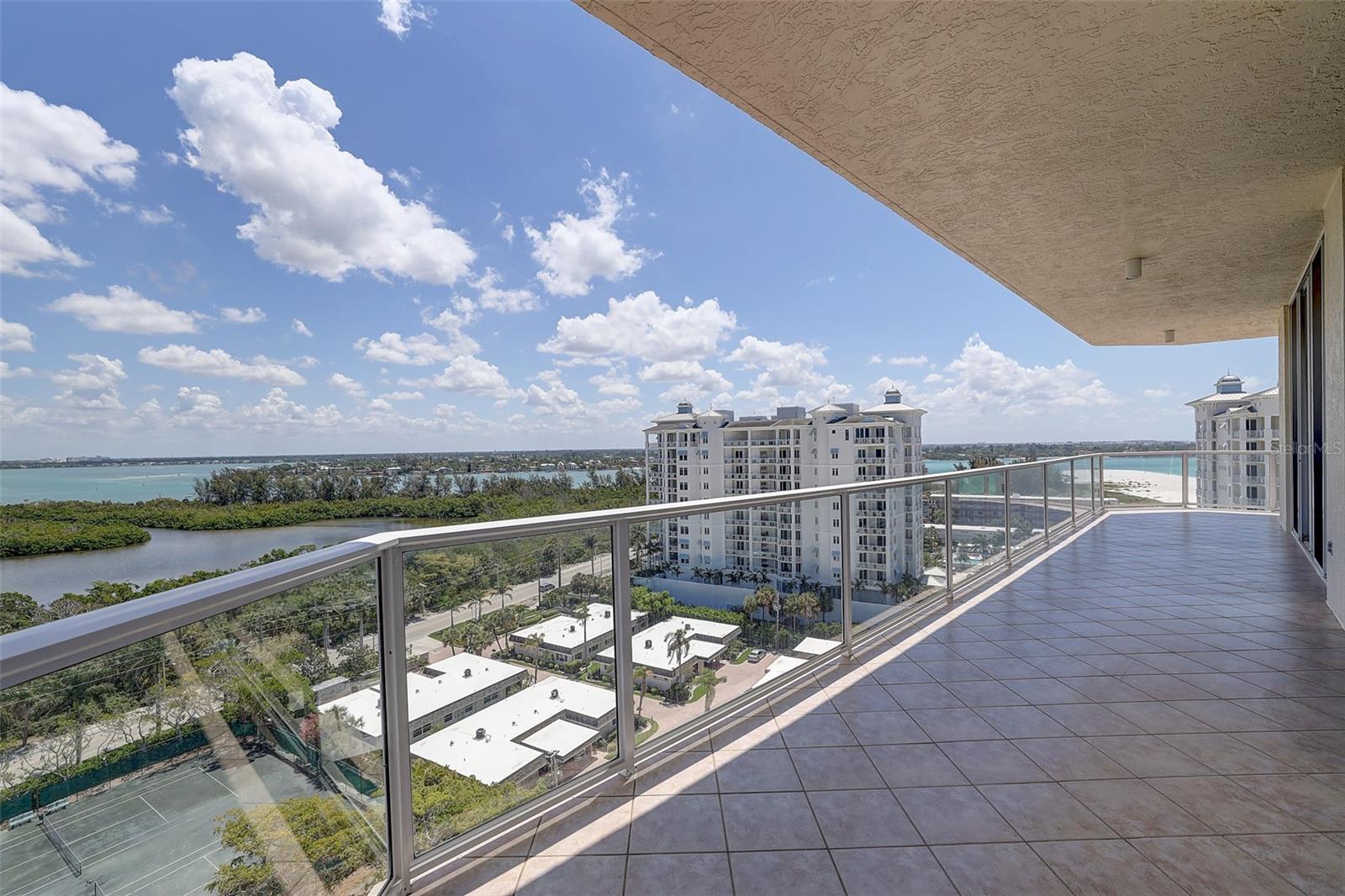 1800 BENJAMIN FRANKLIN DR #APH02, SARASOTA, FL, 34236