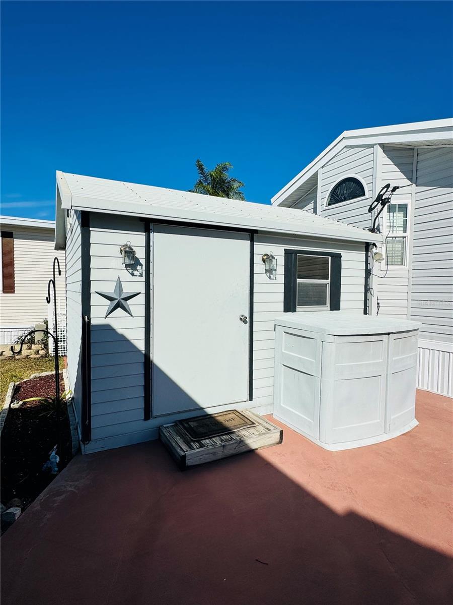 327 ST GEORGE DR, DAVENPORT, FL, 33837