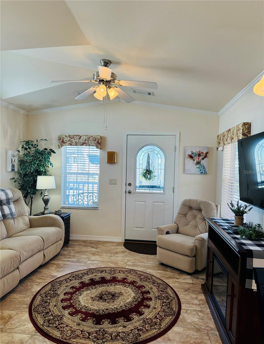 327 ST GEORGE DR, DAVENPORT, FL, 33837