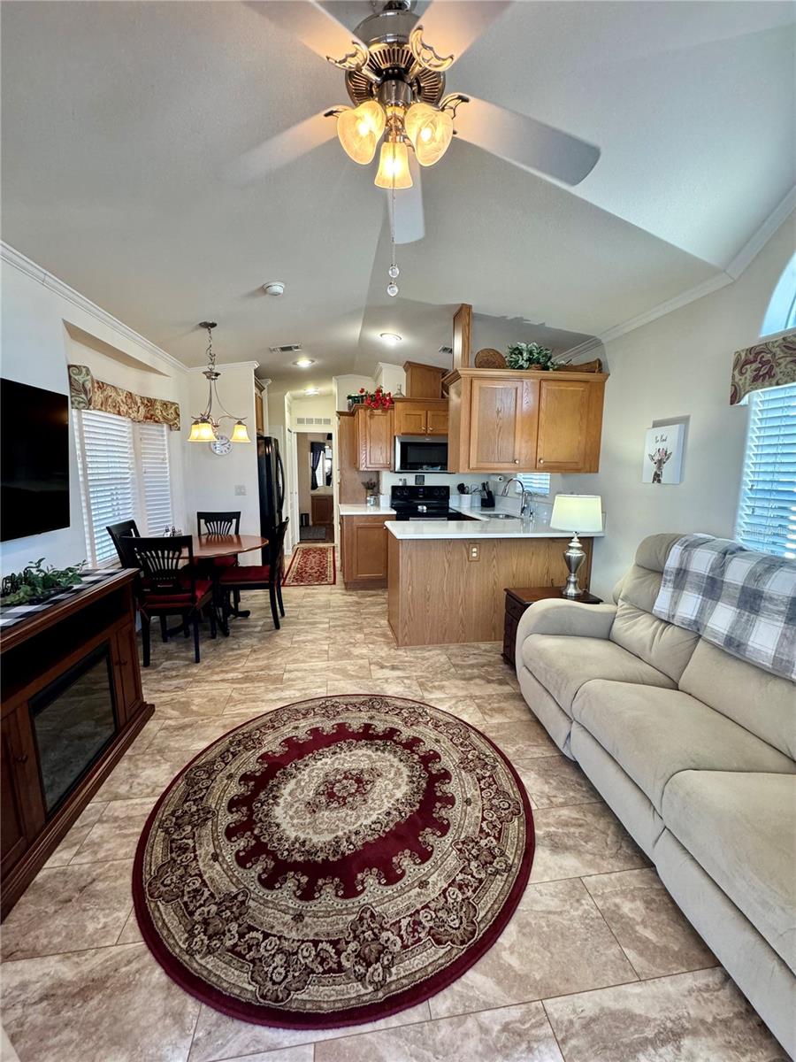 327 ST GEORGE DR, DAVENPORT, FL, 33837