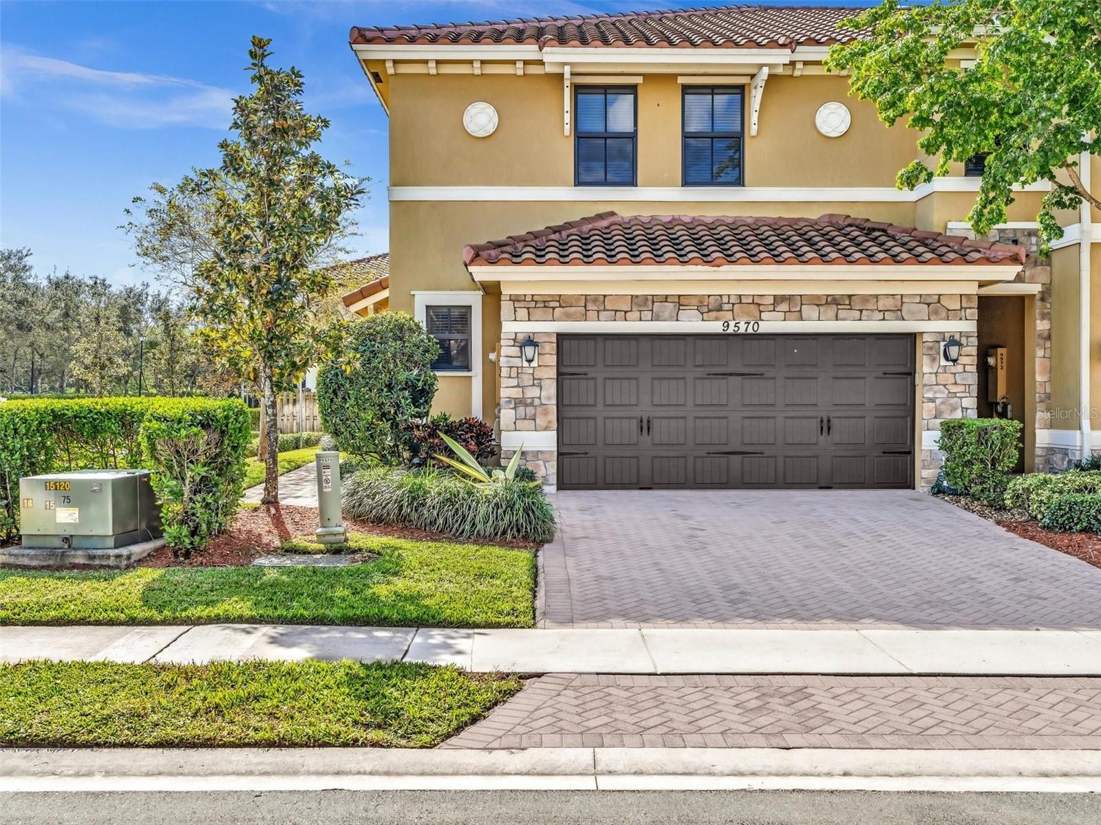 9570 TOWN PARC CIRCLE NORTH, PARKLAND, FL, 33076