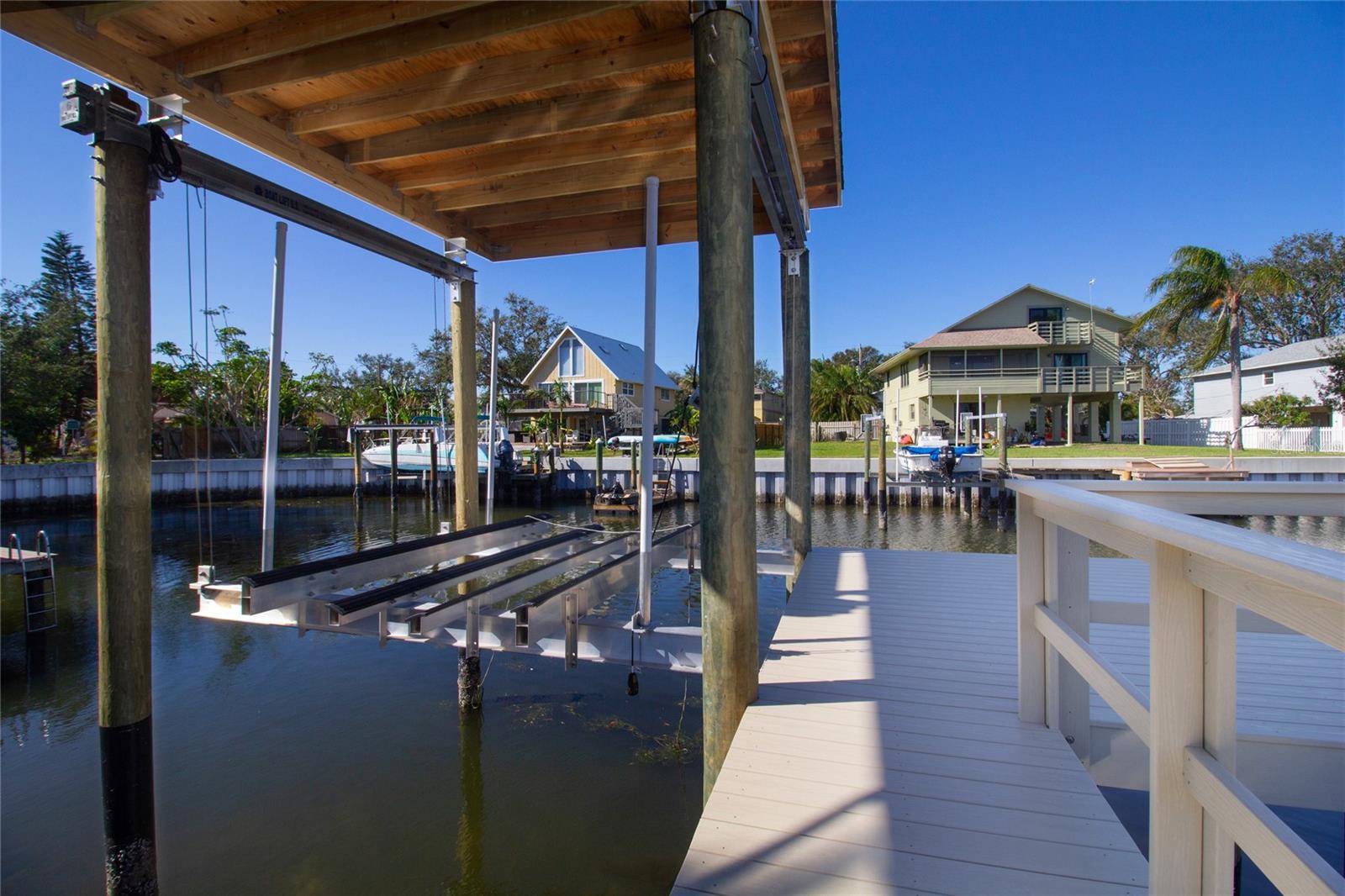 3961 COQUINA KEY DR SE, ST PETERSBURG, FL, 33705