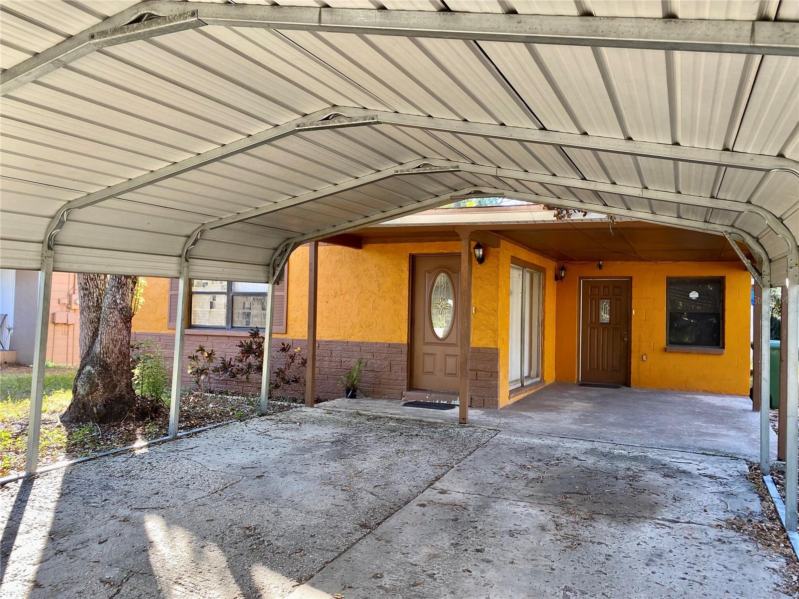 4203 E COMANCHE AVE, TAMPA, FL, 33610