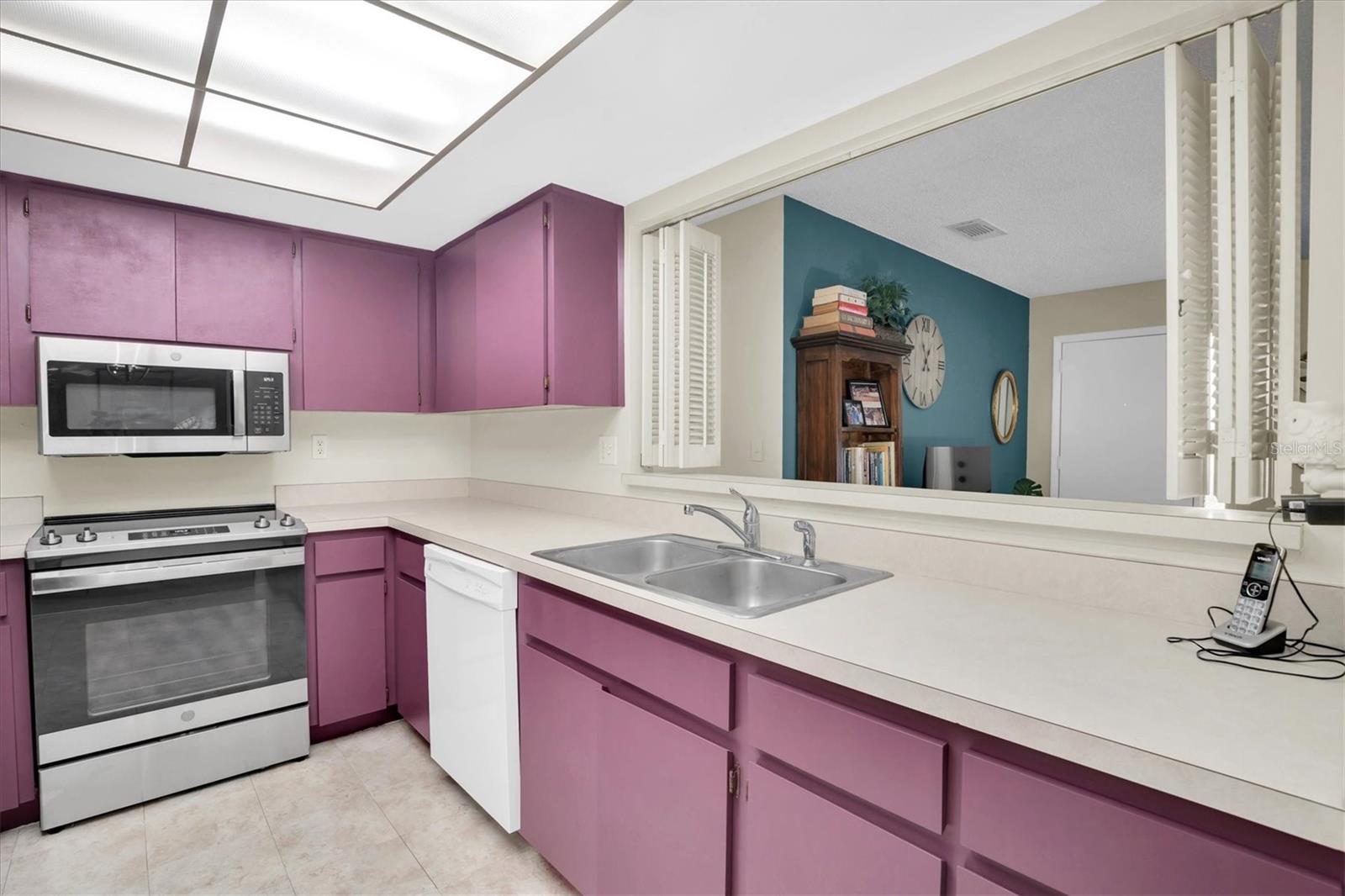 8131 BRADDOCK CIR #4, PORT RICHEY, FL, 34668