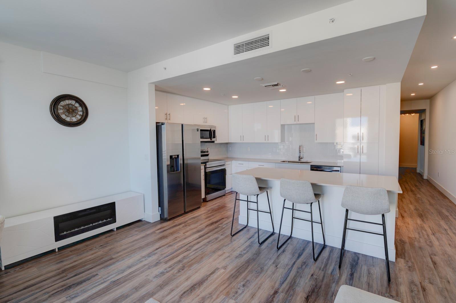 1703 N TAMIAMI TRL #511, SARASOTA, FL, 34234