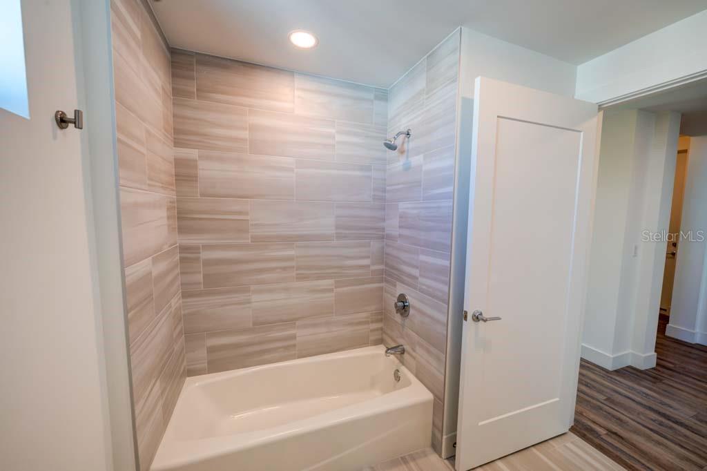 1703 N TAMIAMI TRL #511, SARASOTA, FL, 34234