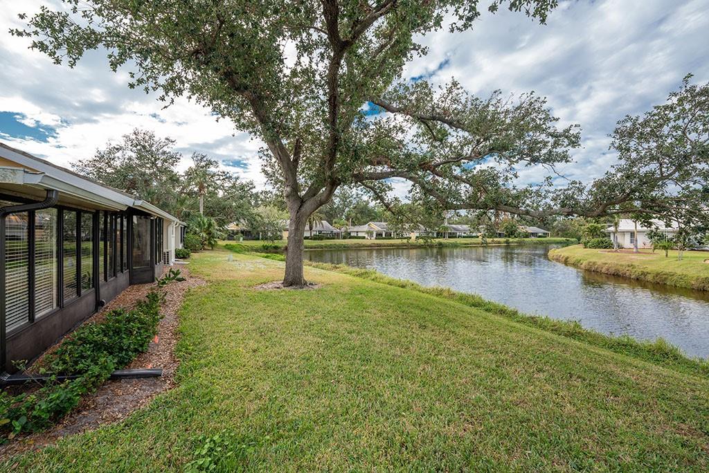 313 PEMBROKE LANE NORTH #195, VENICE, FL, 34293