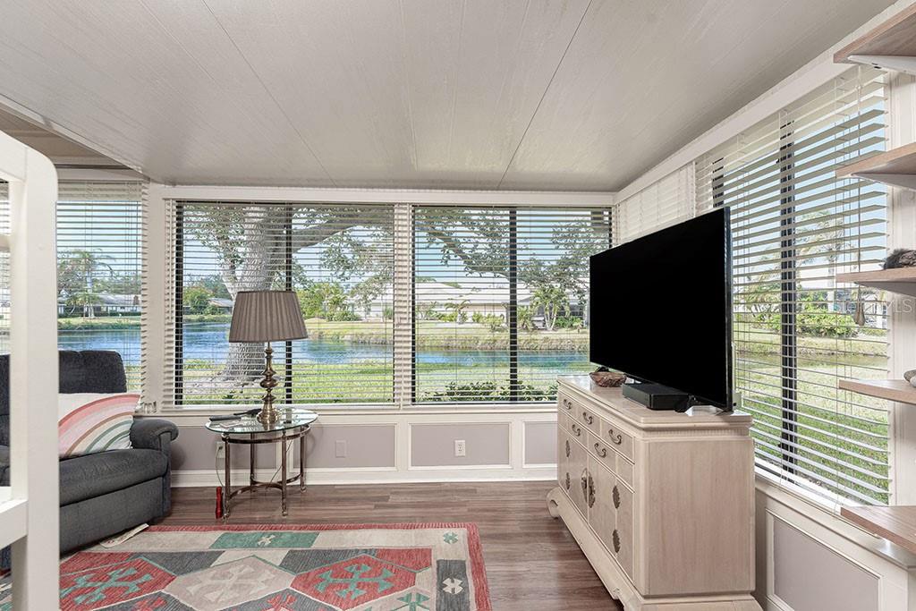 313 PEMBROKE LANE NORTH #195, VENICE, FL, 34293
