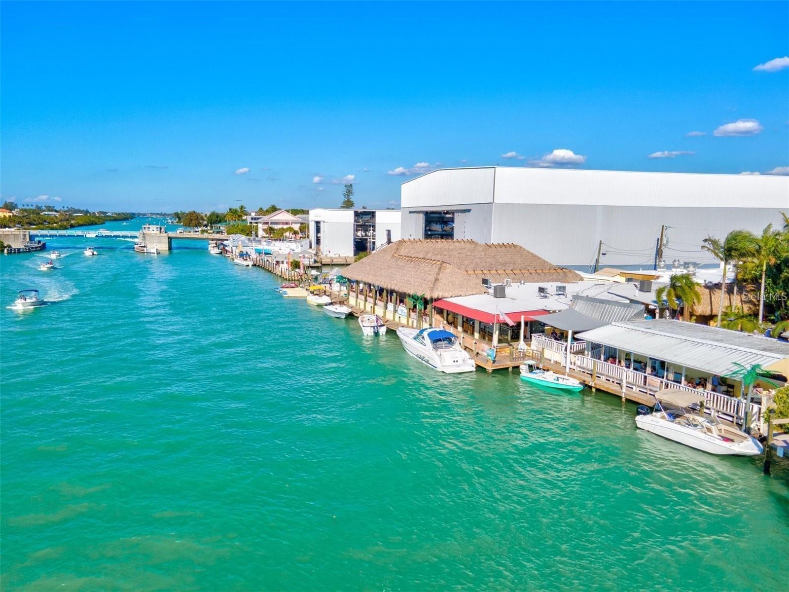 313 PEMBROKE LANE NORTH #195, VENICE, FL, 34293