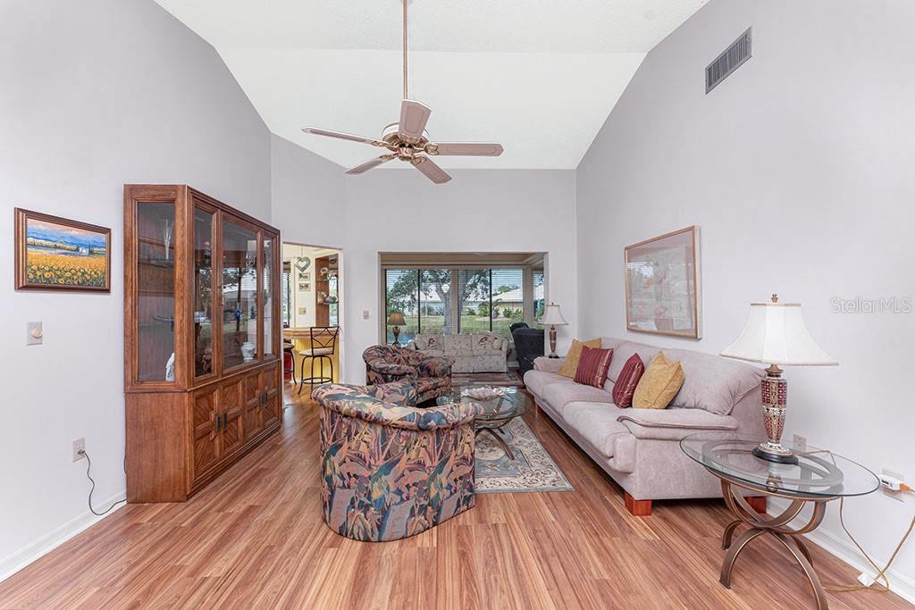 313 PEMBROKE LANE NORTH #195, VENICE, FL, 34293