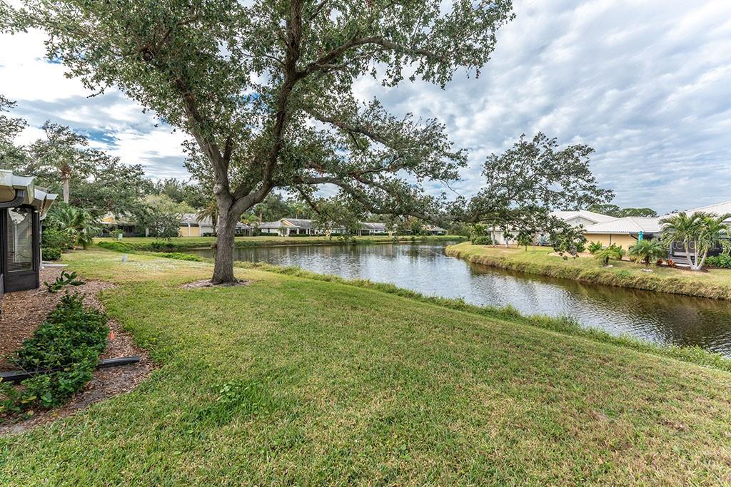 313 PEMBROKE LANE NORTH #195, VENICE, FL, 34293