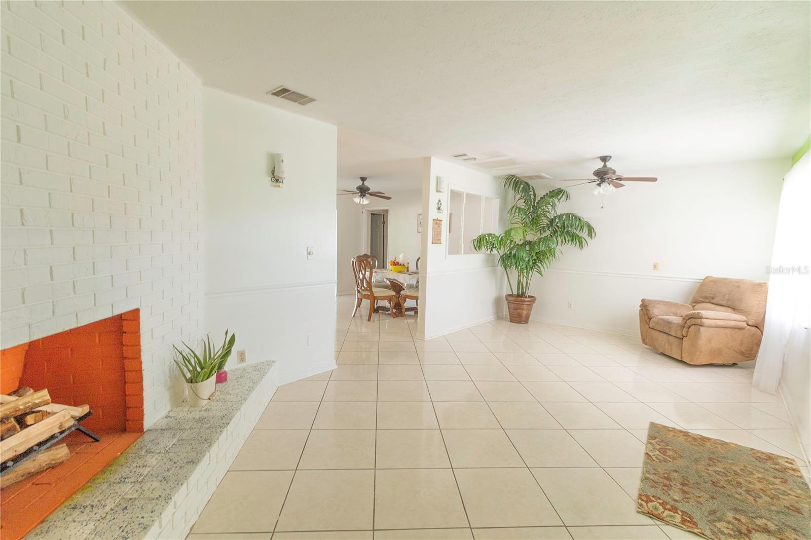1204 CEDAR TREE LN, SEFFNER, FL, 33584