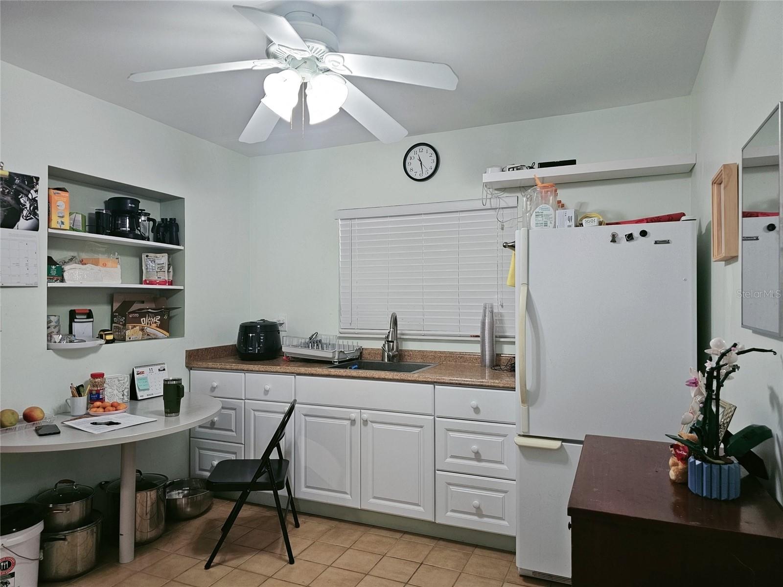 3914 W GRAY ST, TAMPA, FL, 33609
