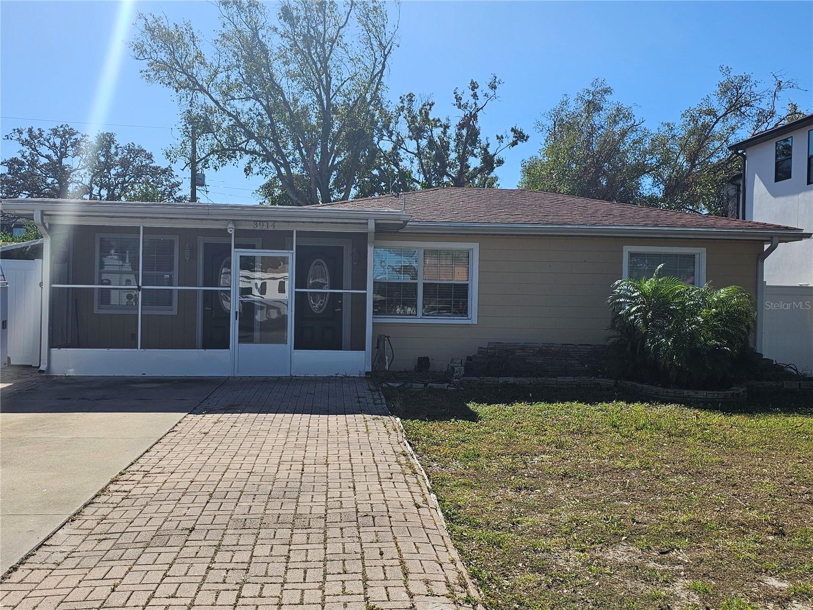 3914 W GRAY ST, TAMPA, FL, 33609