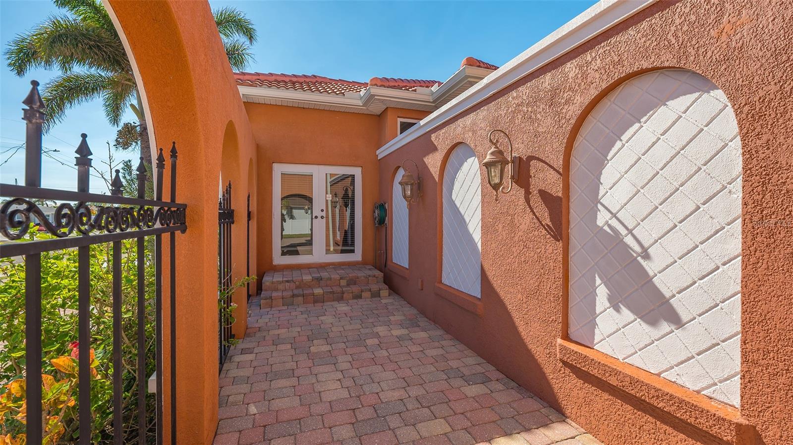108 ROSELLE CT, PORT CHARLOTTE, FL, 33952