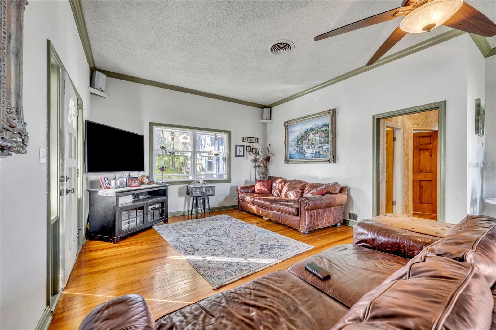 214 S WOODLAND ST, WINTER GARDEN, FL, 34787