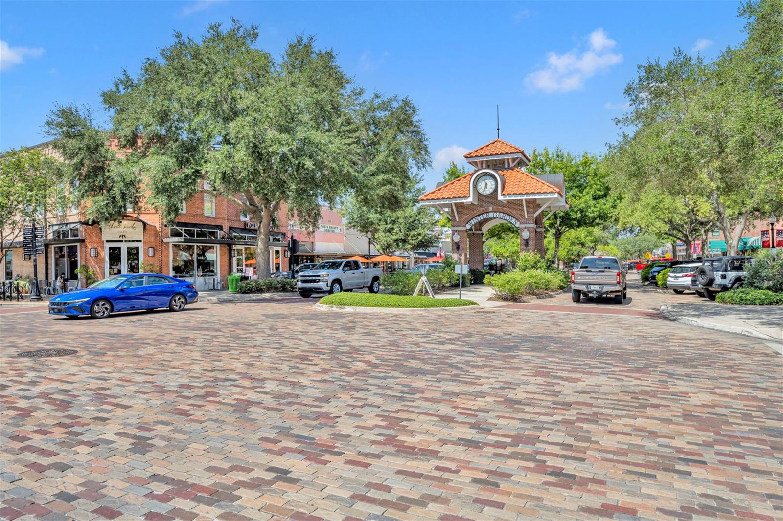 214 S WOODLAND ST, WINTER GARDEN, FL, 34787