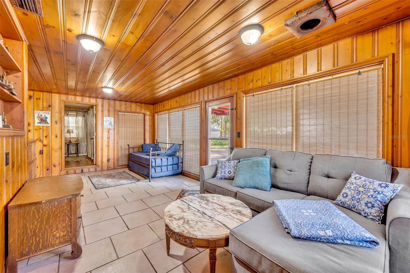 214 S WOODLAND ST, WINTER GARDEN, FL, 34787