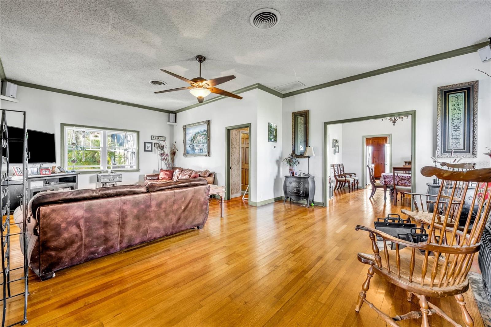 214 S WOODLAND ST, WINTER GARDEN, FL, 34787