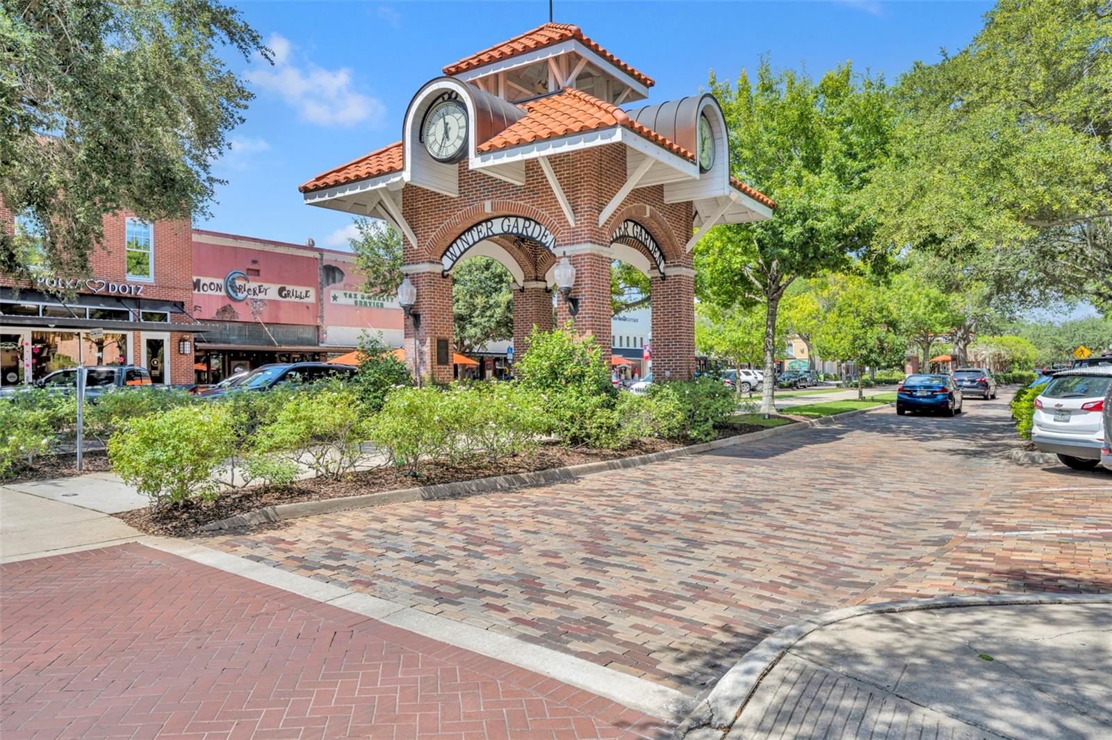 214 S WOODLAND ST, WINTER GARDEN, FL, 34787