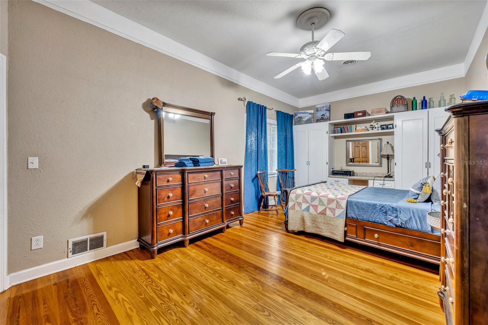 214 S WOODLAND ST, WINTER GARDEN, FL, 34787