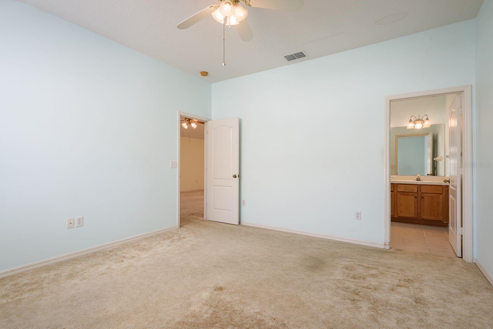 19409 WEYMOUTH DR, LAND O LAKES, FL, 34638