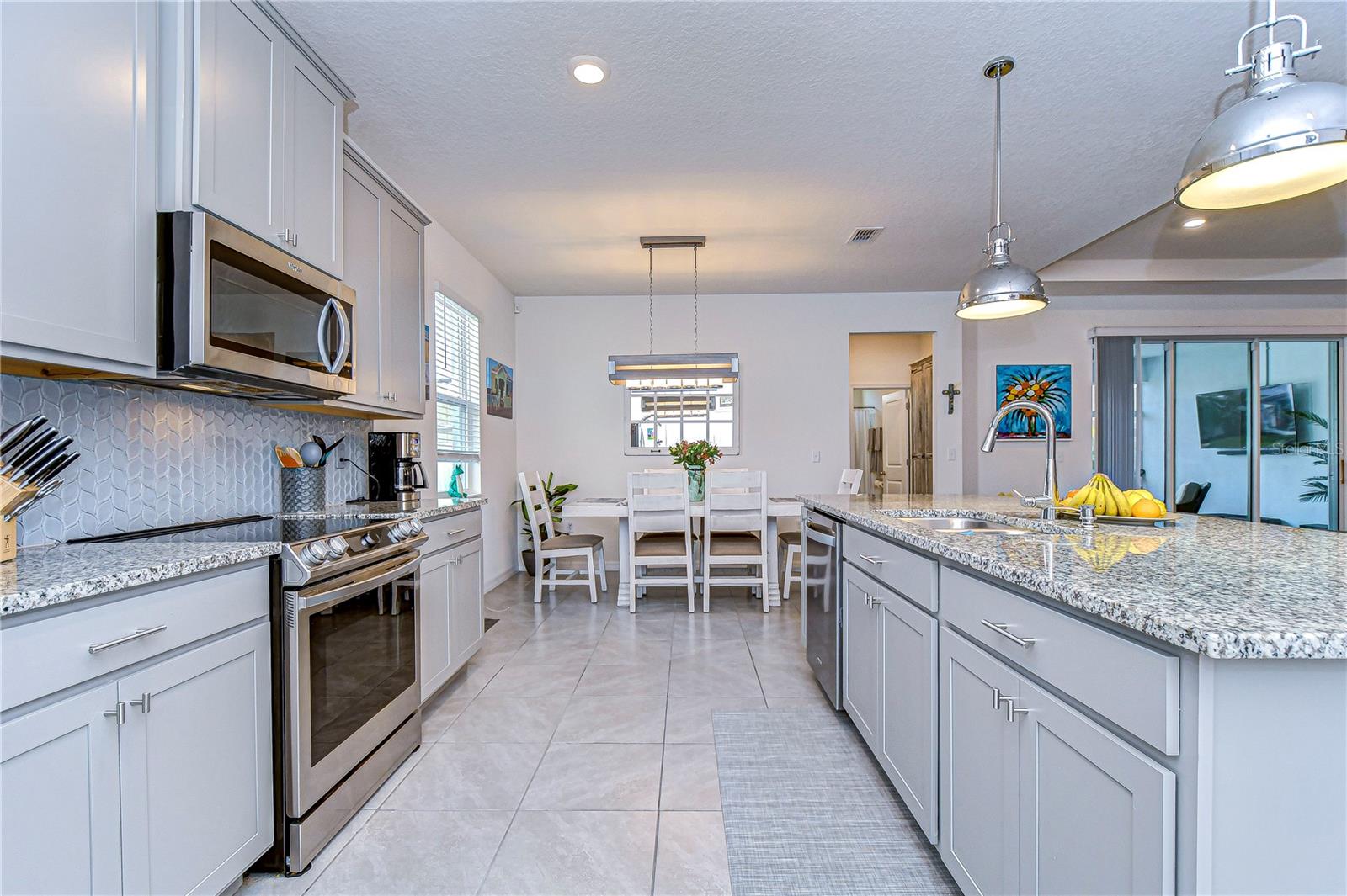 541 BARRIER REEF ST, RUSKIN, FL, 33570