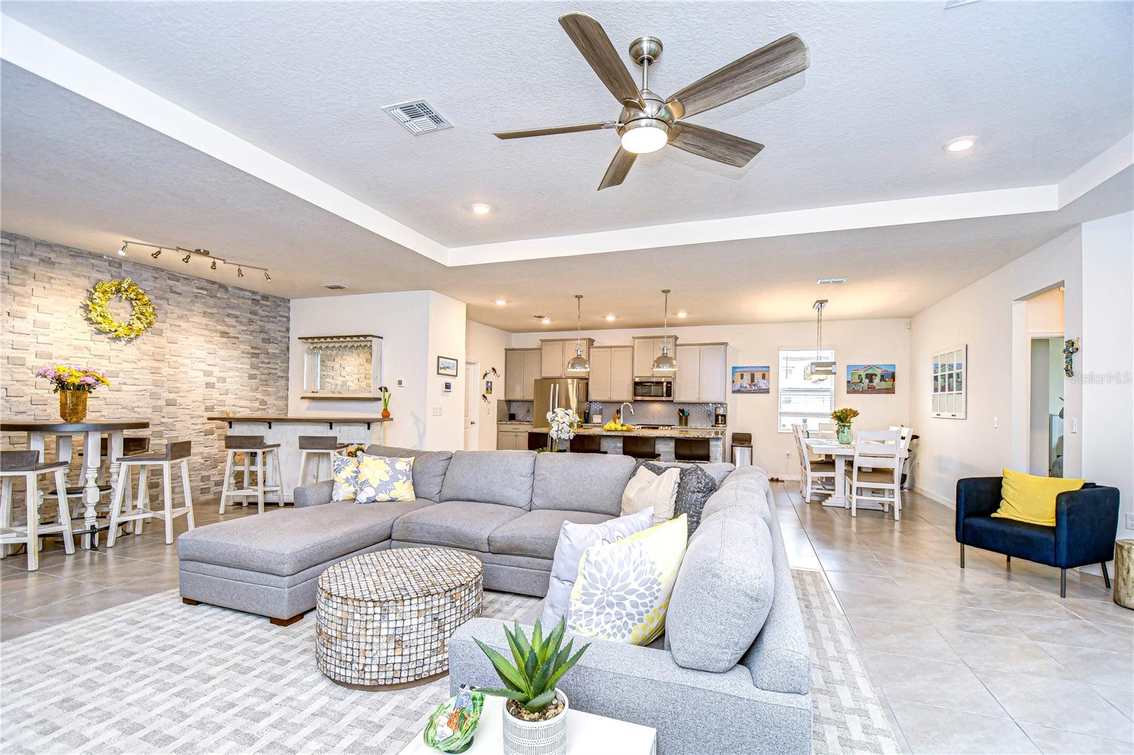 541 BARRIER REEF ST, RUSKIN, FL, 33570