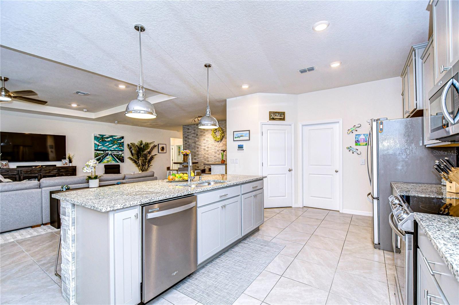 541 BARRIER REEF ST, RUSKIN, FL, 33570
