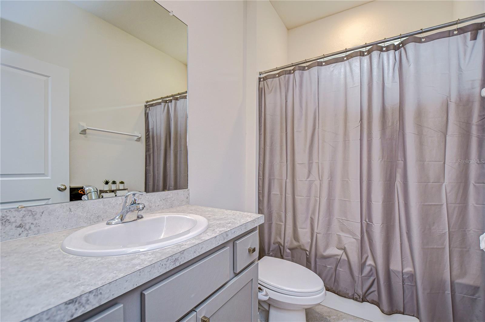 541 BARRIER REEF ST, RUSKIN, FL, 33570