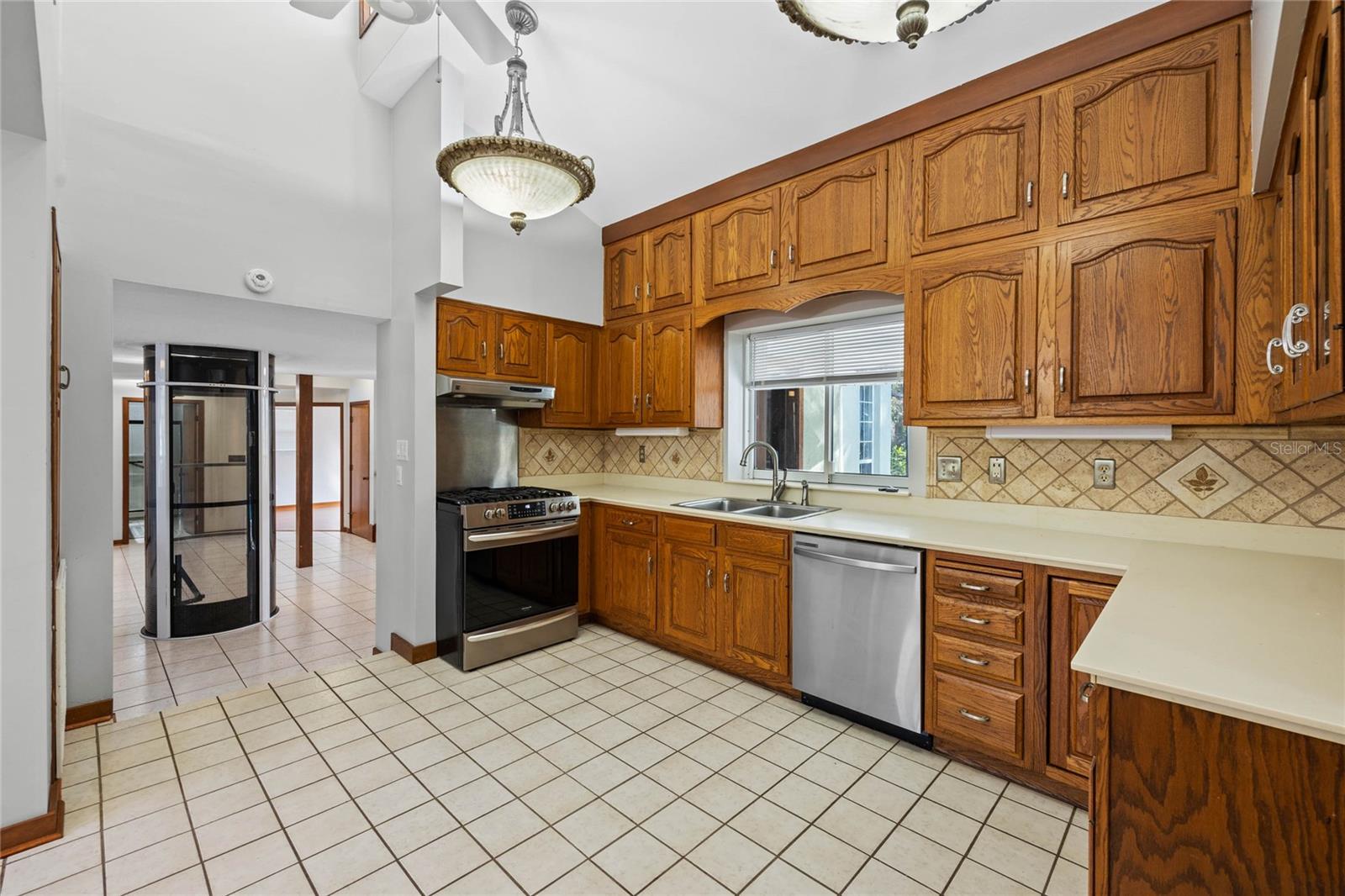 501 GIBSON ST, LEESBURG, FL, 34748