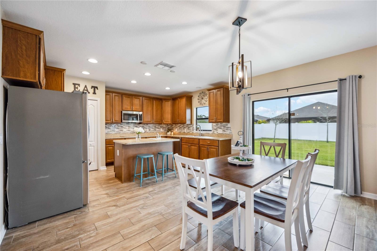 2084 LA PALMA AVE, PORT CHARLOTTE, FL, 33953