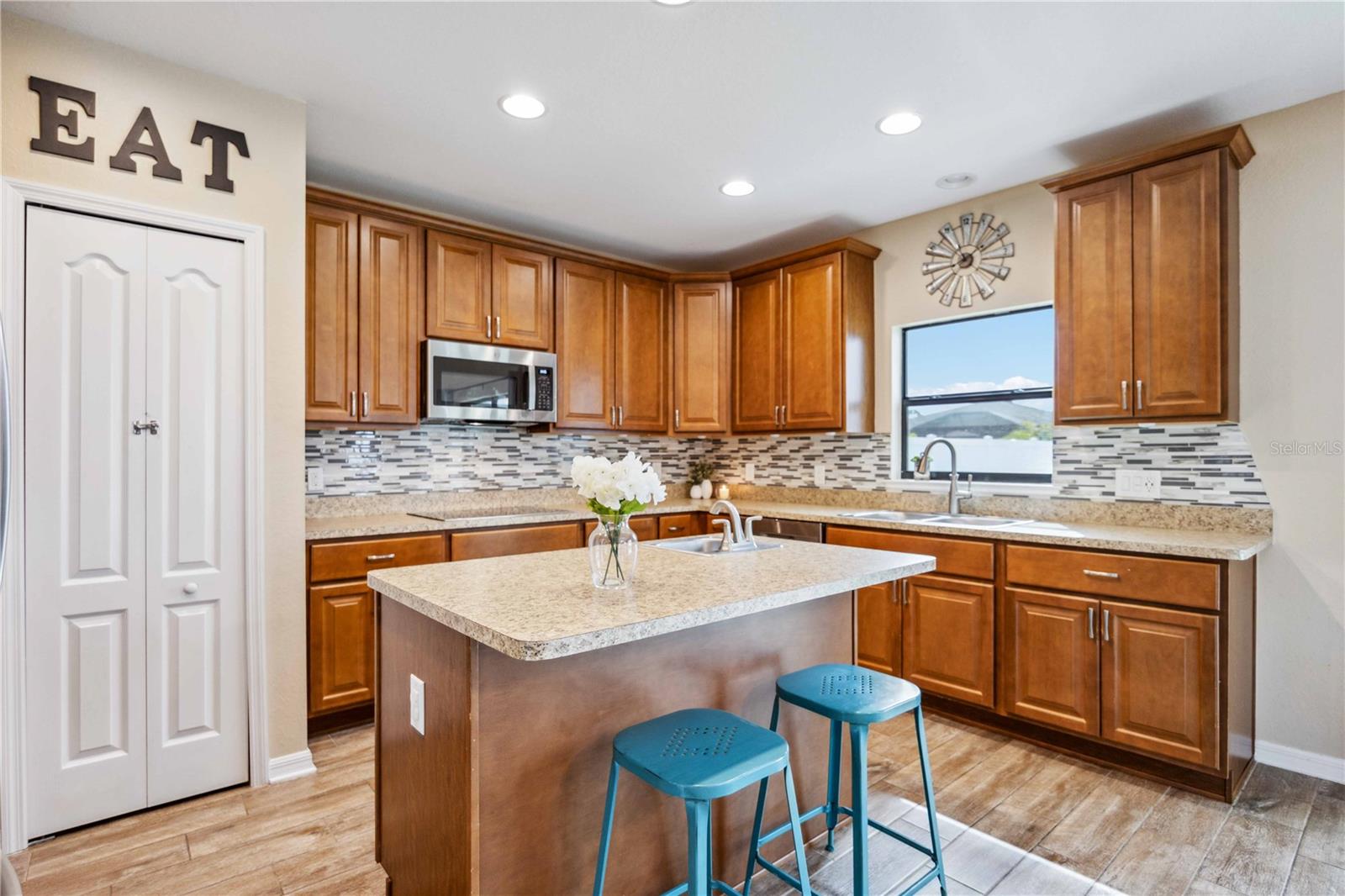 2084 LA PALMA AVE, PORT CHARLOTTE, FL, 33953