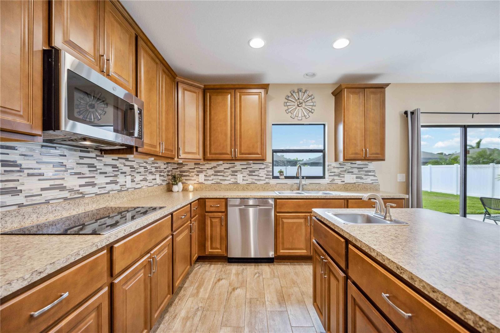 2084 LA PALMA AVE, PORT CHARLOTTE, FL, 33953