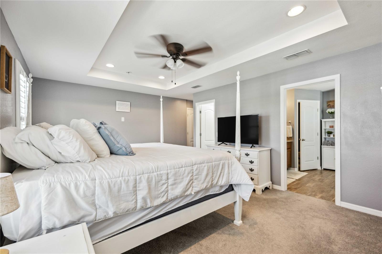 2084 LA PALMA AVE, PORT CHARLOTTE, FL, 33953