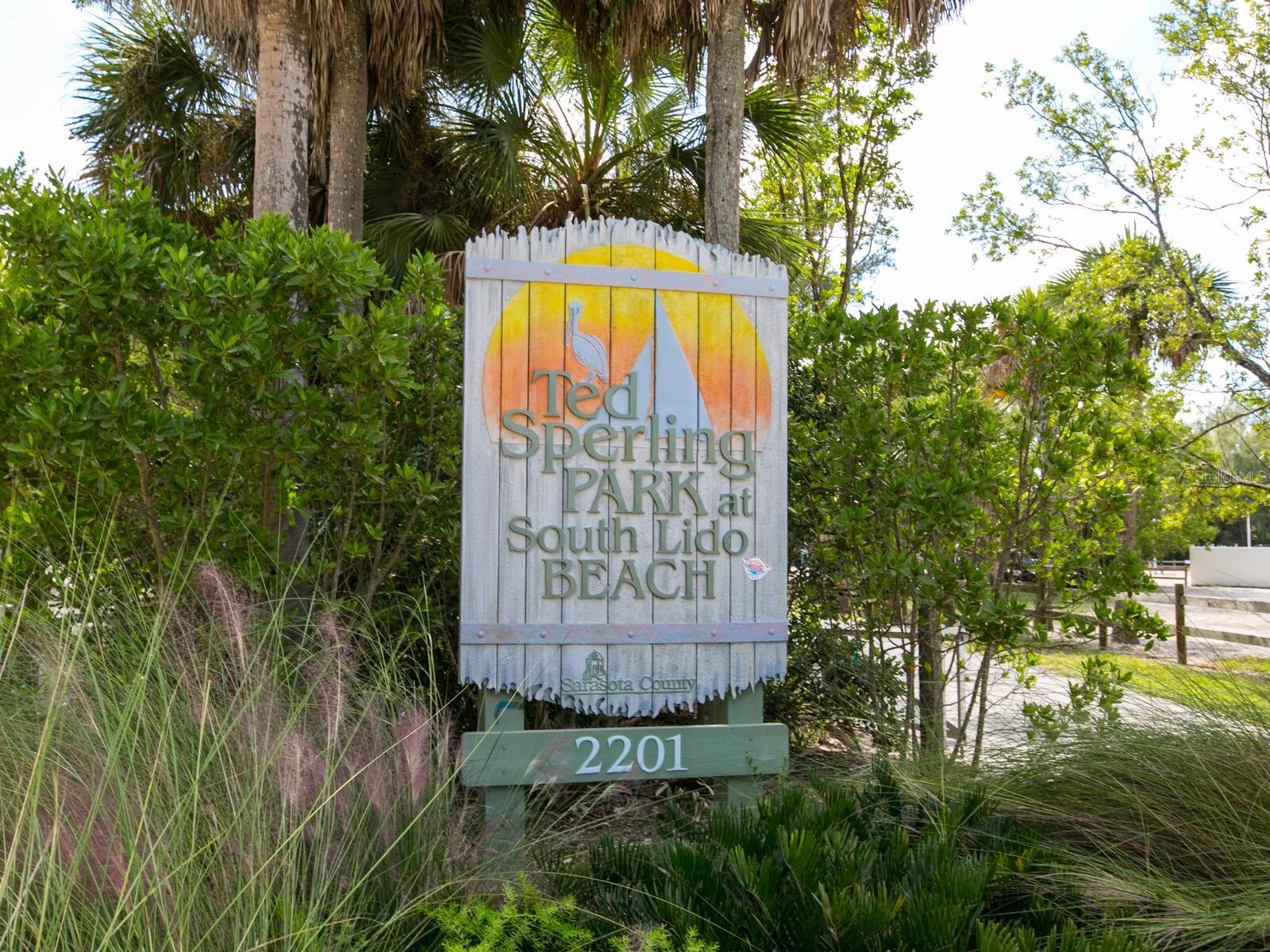 421 CLEVELAND DR, SARASOTA, FL, 34236