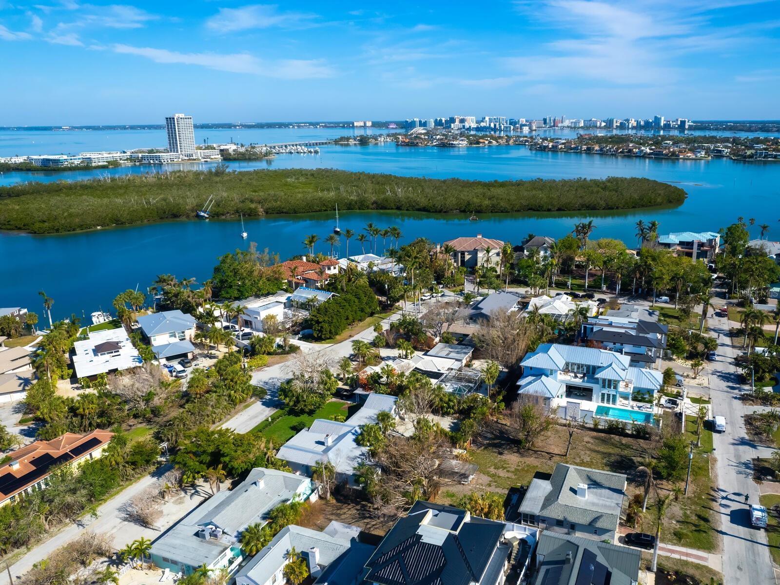 421 CLEVELAND DR, SARASOTA, FL, 34236