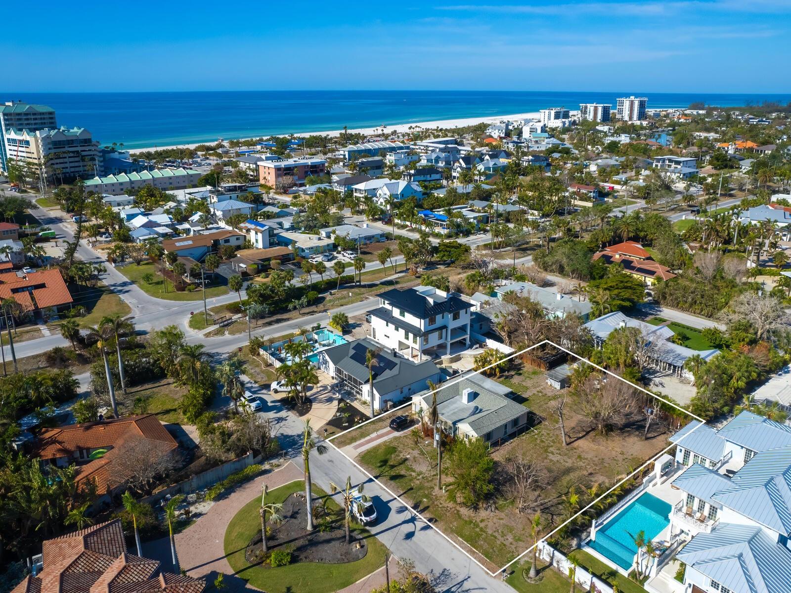 421 CLEVELAND DR, SARASOTA, FL, 34236