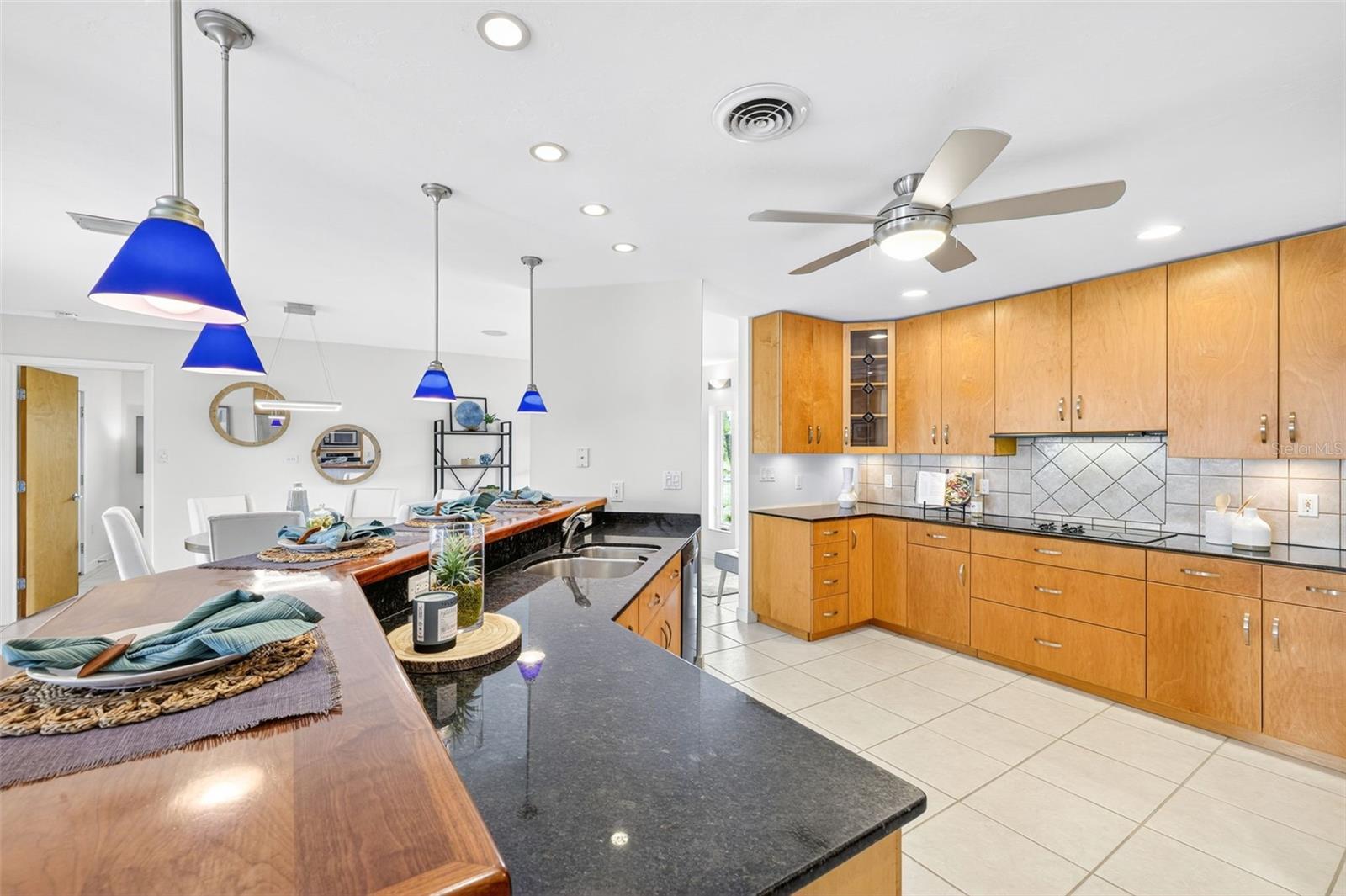 3220 PEACE RIVER DR, PUNTA GORDA, FL, 33983