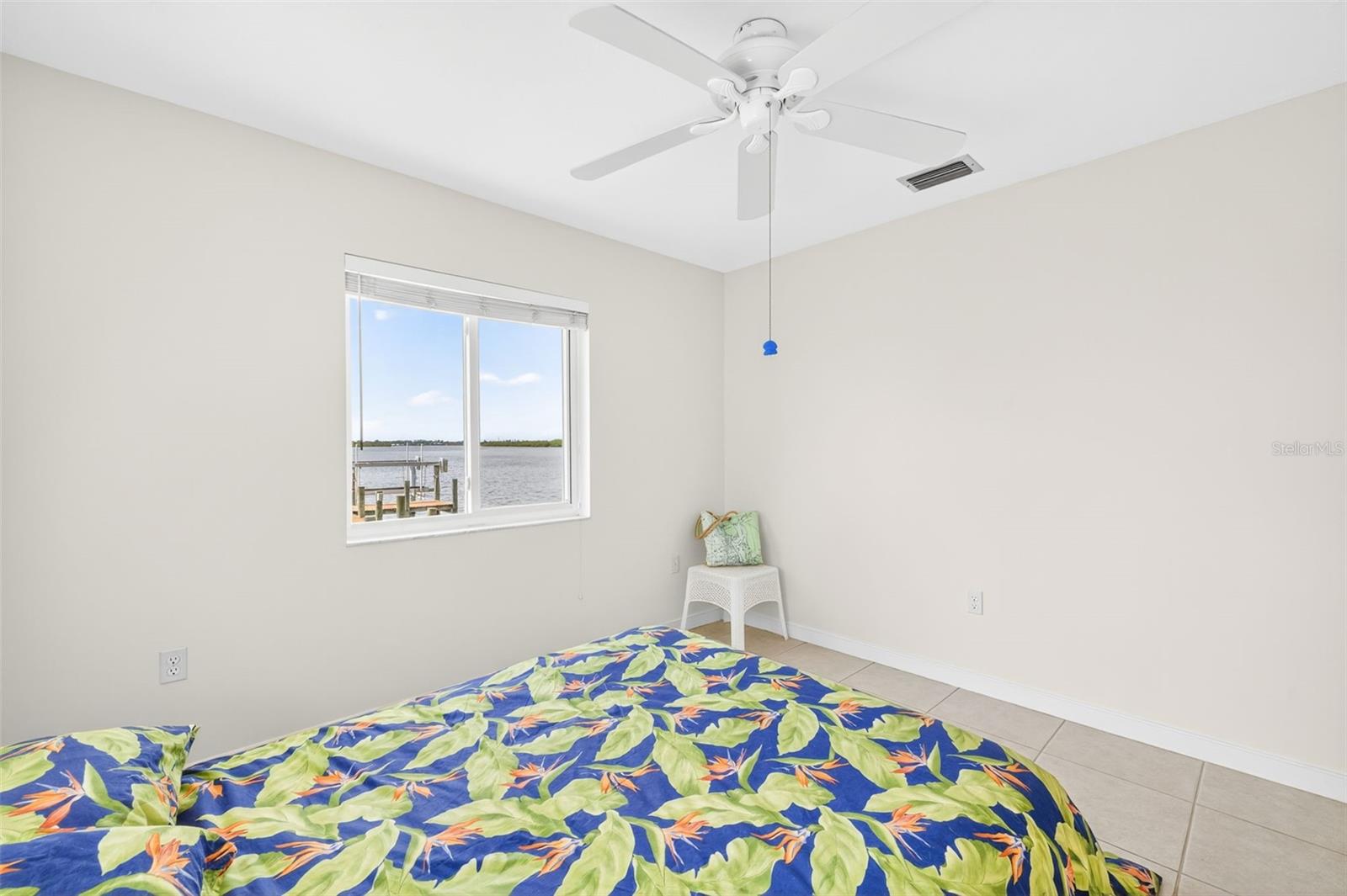 3220 PEACE RIVER DR, PUNTA GORDA, FL, 33983