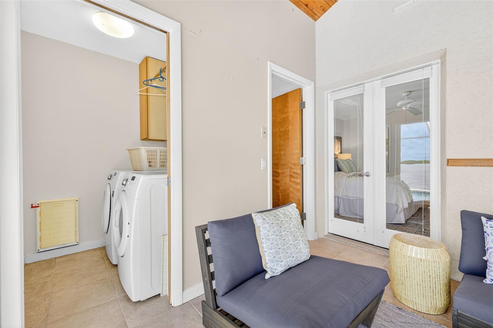 3220 PEACE RIVER DR, PUNTA GORDA, FL, 33983