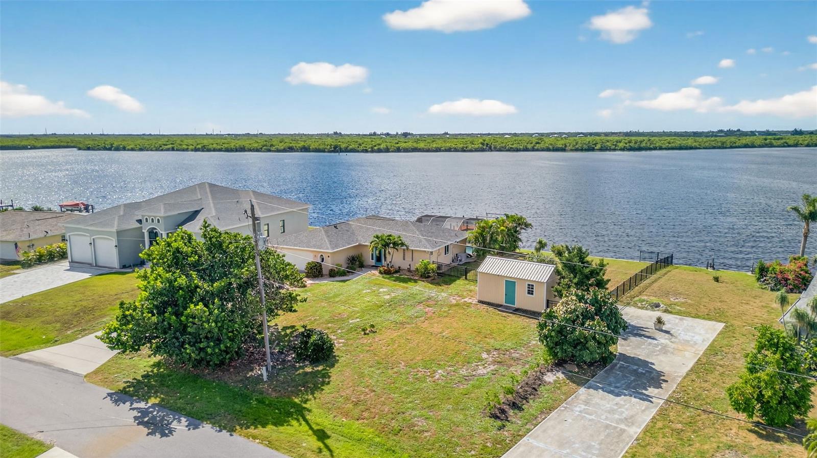 3220 PEACE RIVER DR, PUNTA GORDA, FL, 33983