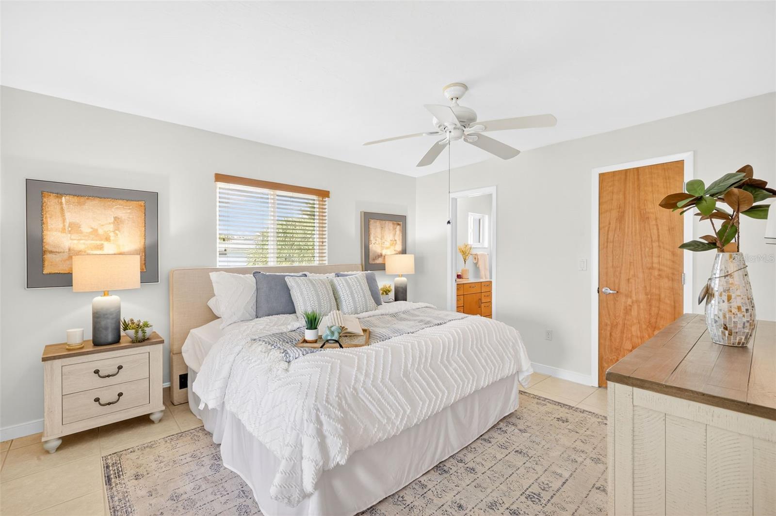 3220 PEACE RIVER DR, PUNTA GORDA, FL, 33983