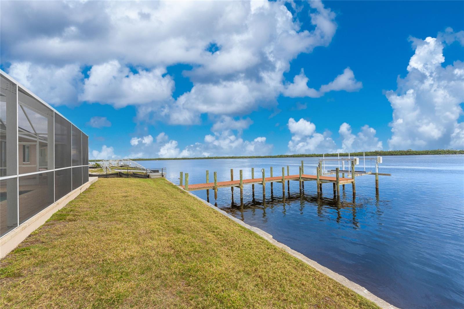 3220 PEACE RIVER DR, PUNTA GORDA, FL, 33983