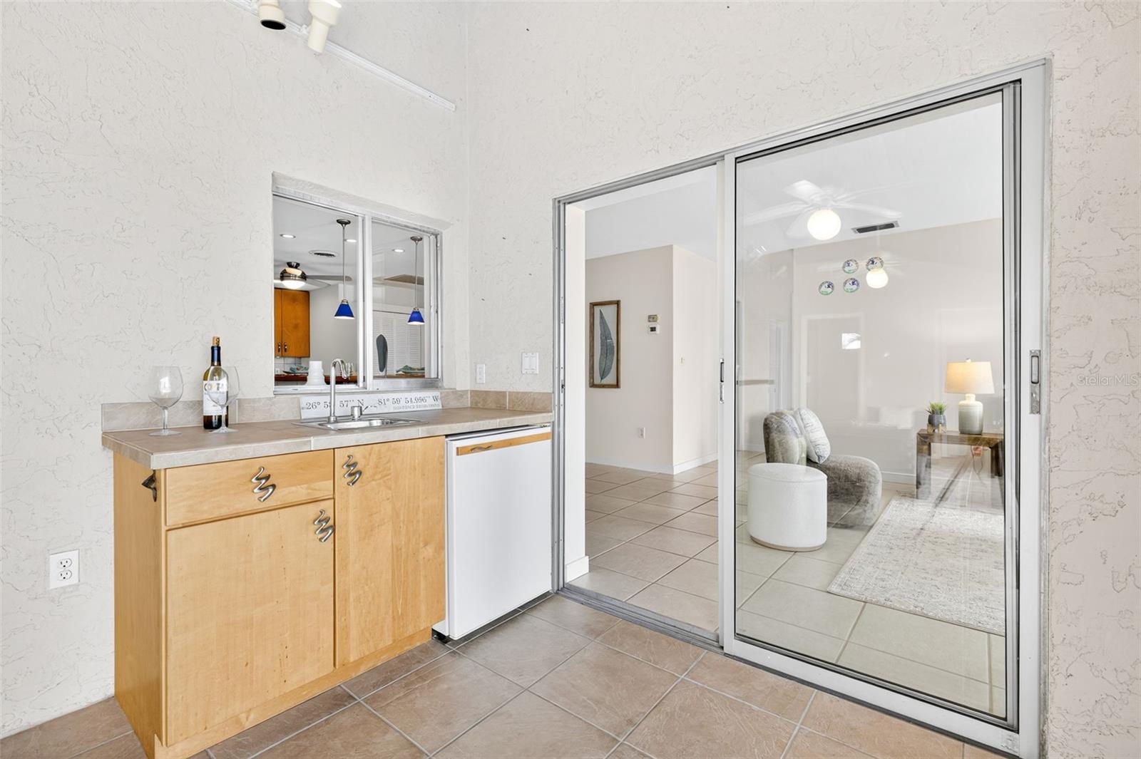 3220 PEACE RIVER DR, PUNTA GORDA, FL, 33983