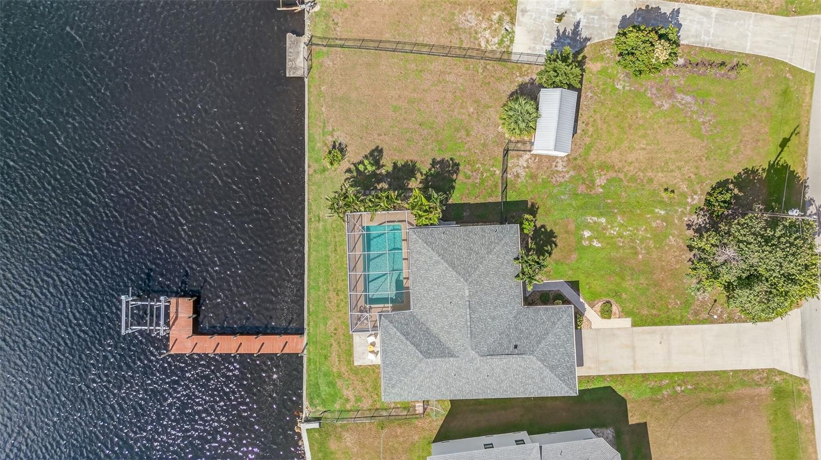 3220 PEACE RIVER DR, PUNTA GORDA, FL, 33983