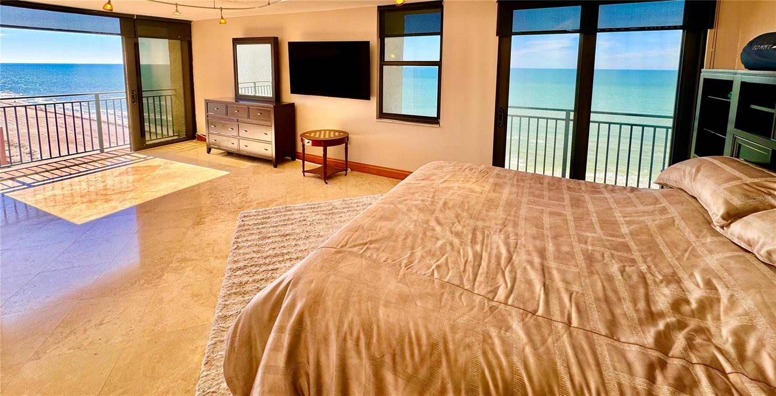 1390 GULF BLVD #PH-1, CLEARWATER BEACH, FL, 33767